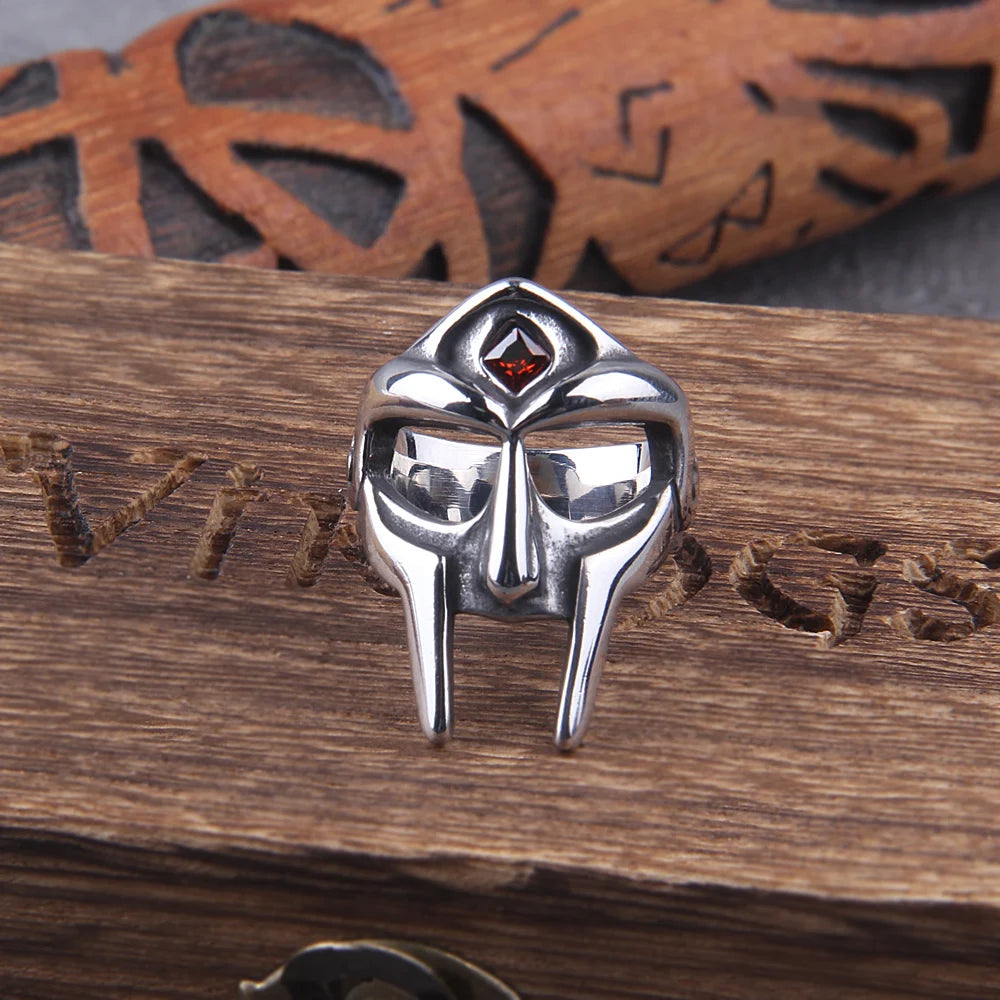 Fashion Vintage MF DOOM Mask Rings with Red Stone Punk Hip Hop Stainless Steel Skull Ring for Men Women Ewelry Gift Wholesale