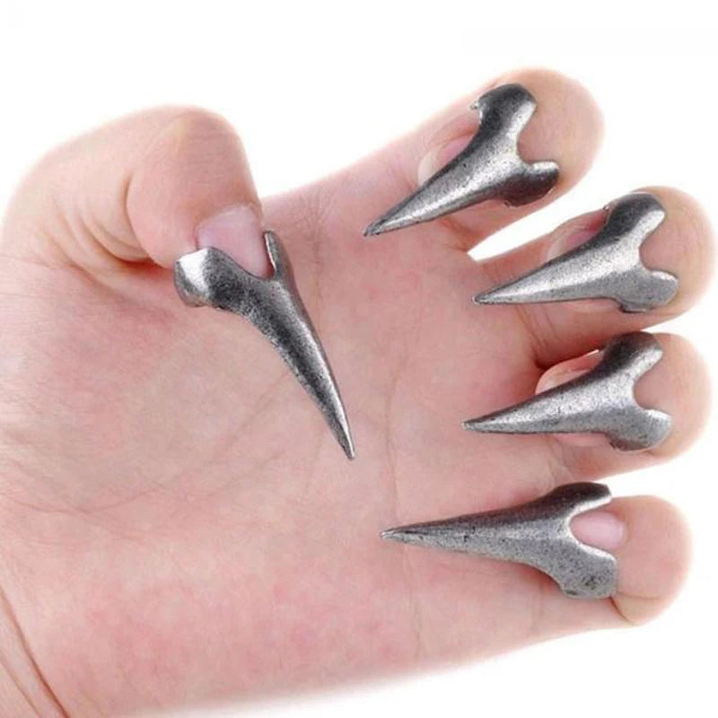 5 Pcs/Lot Wholesale Hot Retro Punk Cool Rock Gothic Talon Nail Finger Claw Spike Rings Jewelry Party Cosplay Gift Halloween