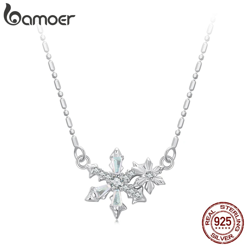 BAMOER Collier délicat en argent sterling 925 véritable avec flocon de neige pour femme, joli collier de fleurs de glace, bijou de Noël BSN417