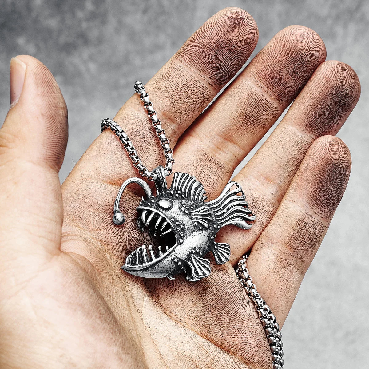 Deep Sea Angler Pendants 316L Stainless Steel Men Piranha Necklaces Chain Rap Punk Rock Party Jewelry Special Gift Dropshipping