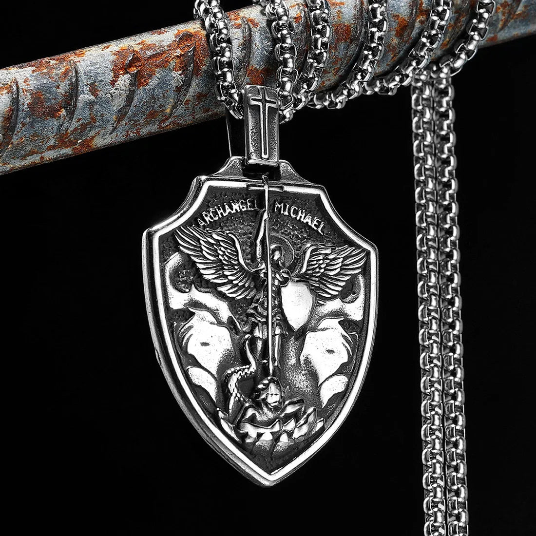 Pendentifs Archange Saint Michel Collier en Acier Inoxydable 316L Hommes Puissante Amulette Chaîne Rock Punk Vintage Bijoux Cadeau Accessoires