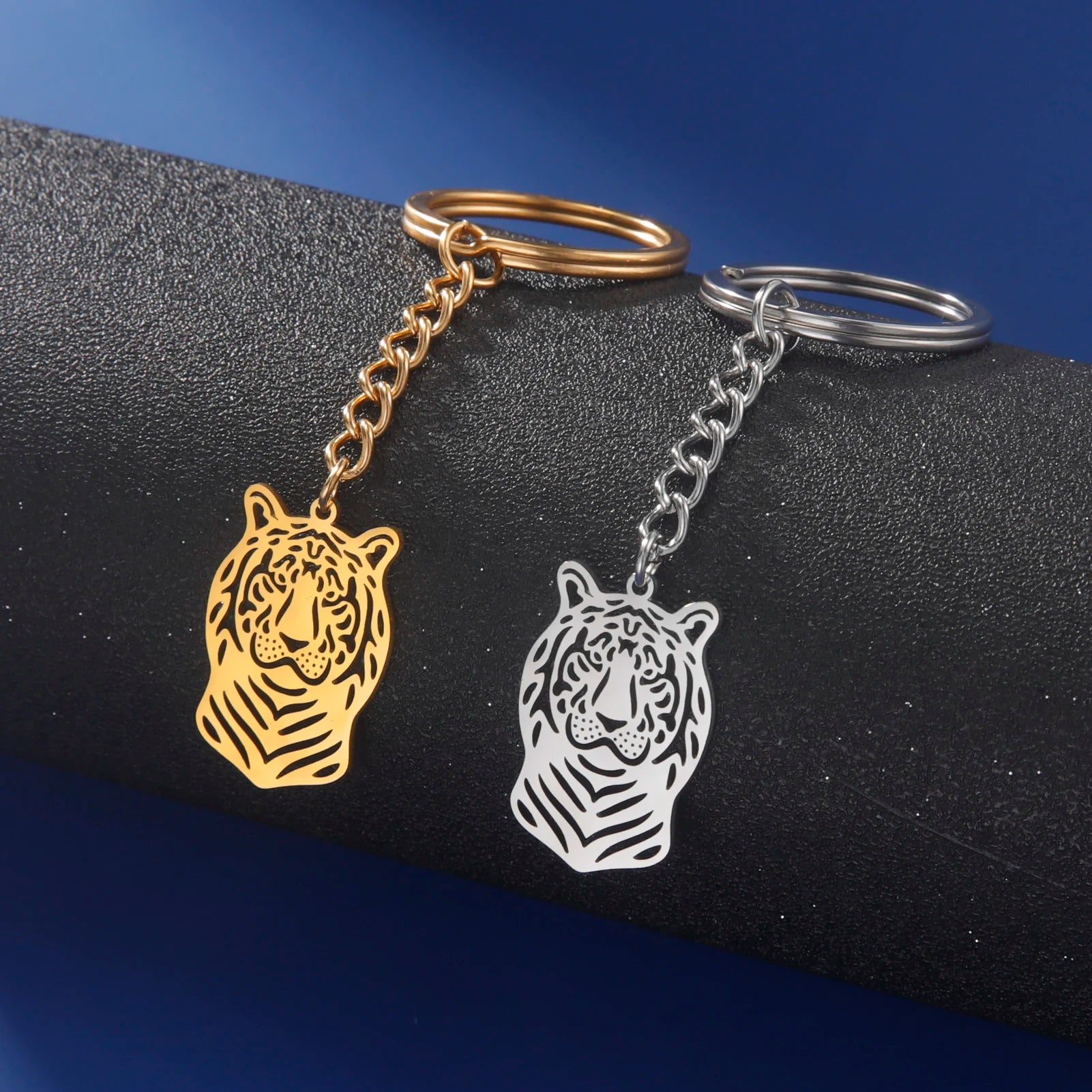 Dreamtimes 2023 Tiger Pendant Keychain Fashion Punk Stainless Steel Men's Animal Head Accessories Gift