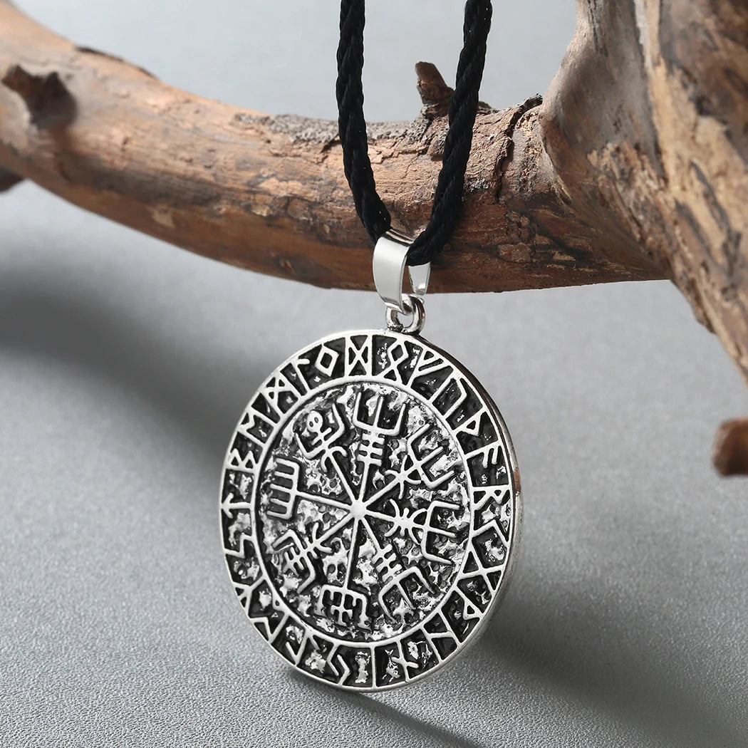 Men's Punk Viking Compass Necklace Nordic Rune Scandinavian Protection Stainless Steel Pendant Choker Amulet Talisman Jewelry