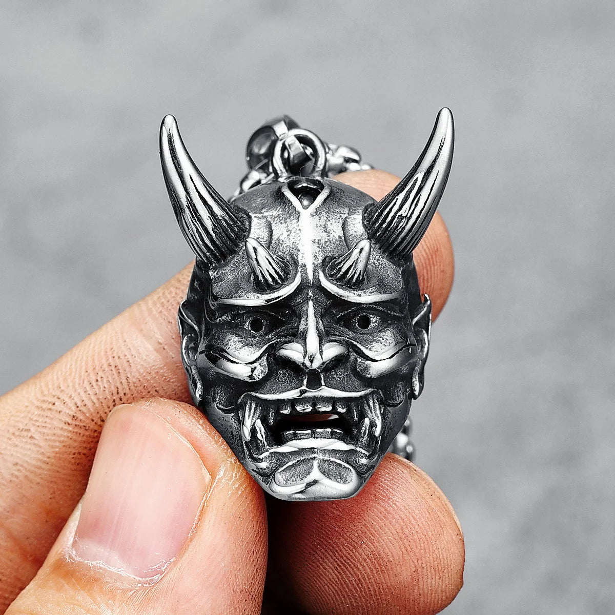 Ghost Head Men Necklace Bushido Prajna Mask Warrior 316L Stainless Steel Pendant Chain Rock Rap for Biker Male Jewelry Best Gift