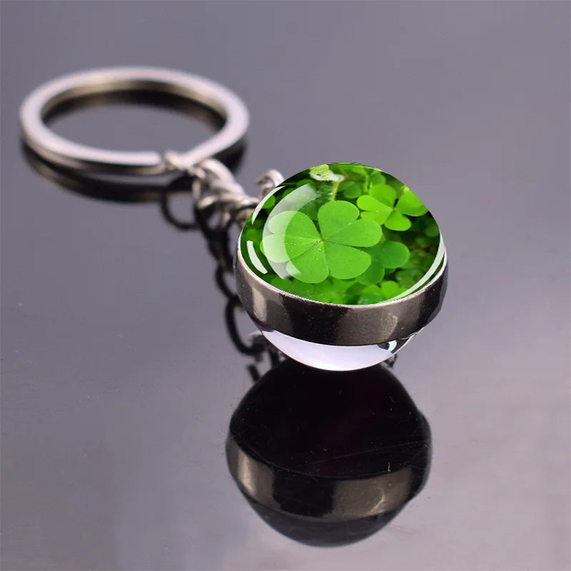 Natural Four-leaf Clover Glass Ball Keychain Daisy Metal Keyring Lucky Fashion Accessories for Women St. Patrick Day Jewelry