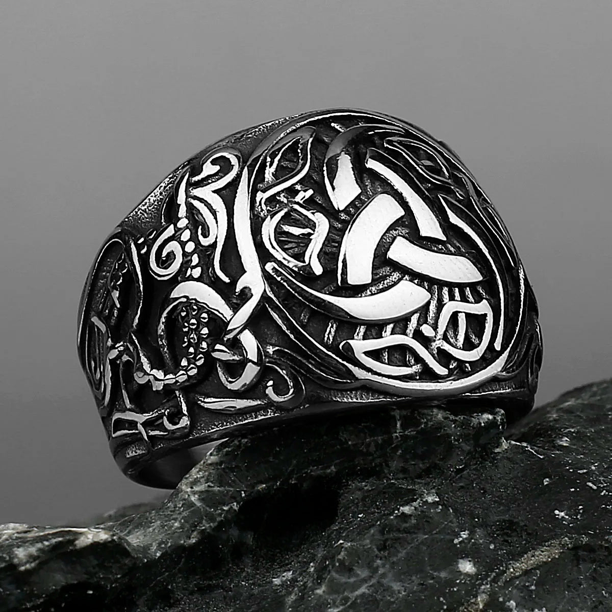 Anillo de acero inoxidable con runas de dragón vikingo para hombre, anillo de temperamento de moda vikinga, joyería de estilo hip-hop callejero para hombre y motocicleta