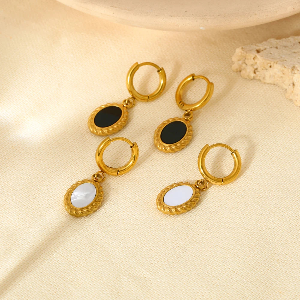 18K Gold Plated Stainless Steel Black White Plastic Oval Pendant Huggie Earrings Stylish Metal Hoop Earrings for Women Gift