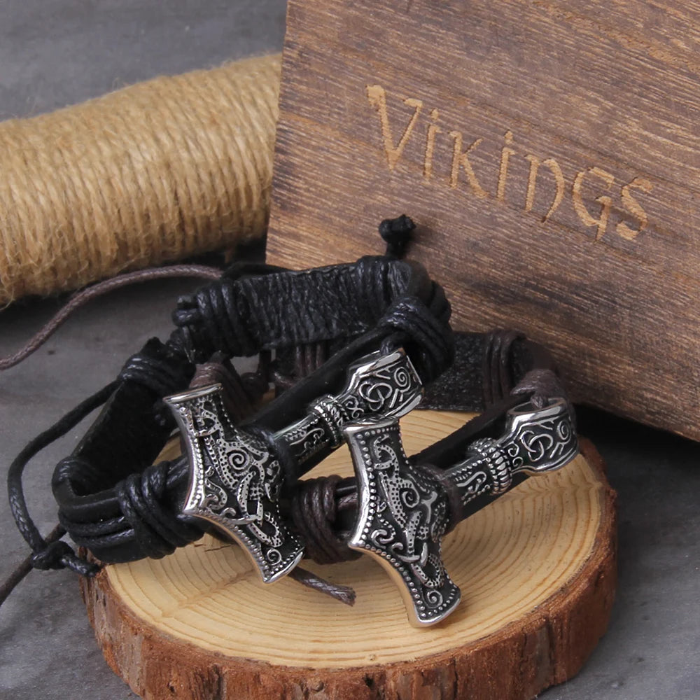 Men's thor's hammer Wrap Viking Bracelet Men's Leather Accessories Hatchet Handmade Pirate Bracelet For Male with box as gift