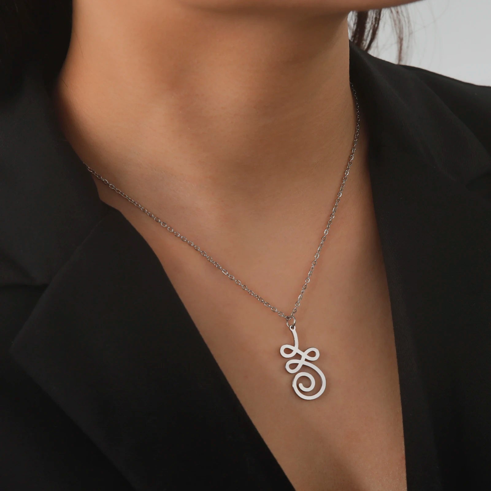 Dreamtimes Simple Design Vortex Carved Charms Spiral Swirl Pendant Necklace Chain for Gift Stainless Steel Jewelry Collares