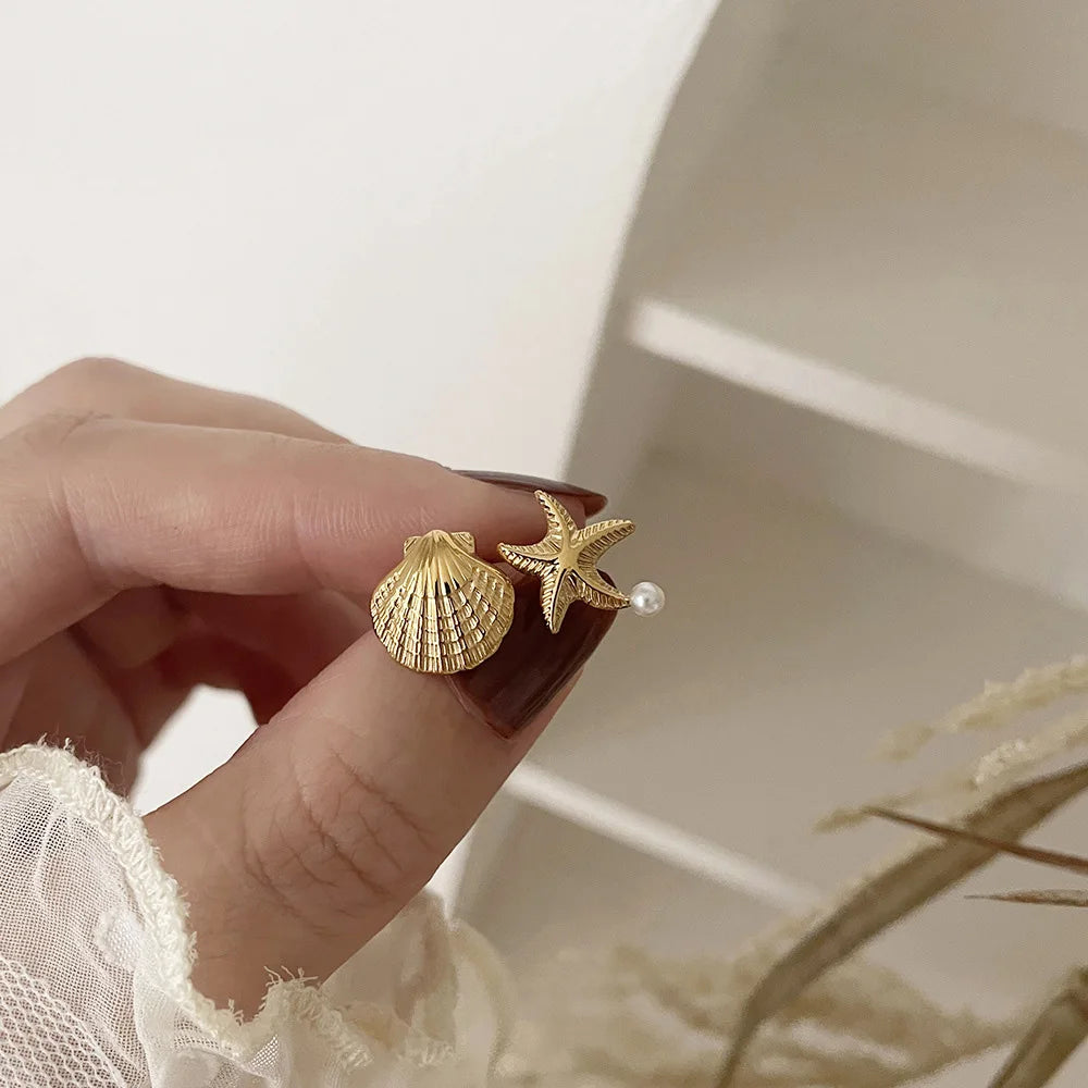 New Shell Scallop Asymmetrical AB Version Starfish Pearl Stud Earrings Stainless Steel Plated 18K Gold Ocean Style for Women