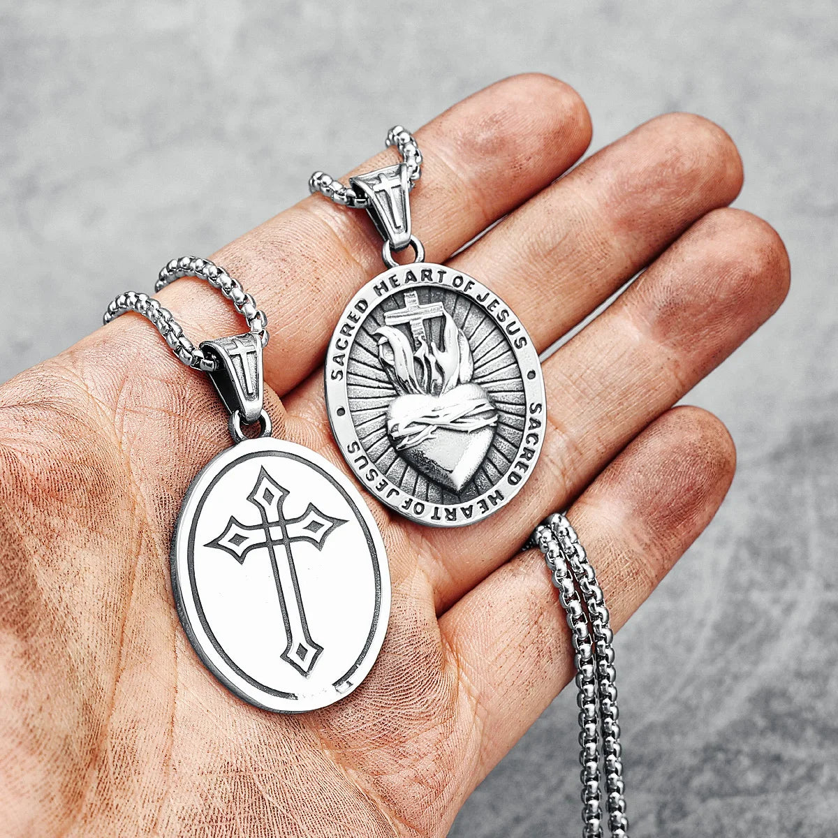 Jesus Heart Necklaces Retro Cross 316L Stainless Steel Men Vintage Pendant Chain Religion Rock for Friend Male Jewelry Best Gift