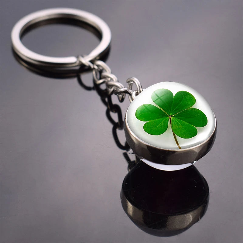 Natural Four-leaf Clover Glass Ball Keychain Daisy Metal Keyring Lucky Fashion Accessories for Women St. Patrick Day Jewelry