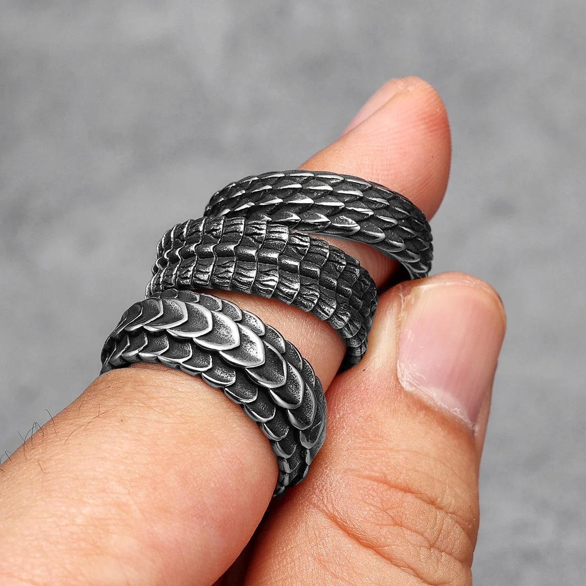 Scale Texture Ring 316L Stainless Steel Rings Men Simplicity Retro Rock Hip Hop Trendy for Boyriend Biker Jewelry Gift Wholesale