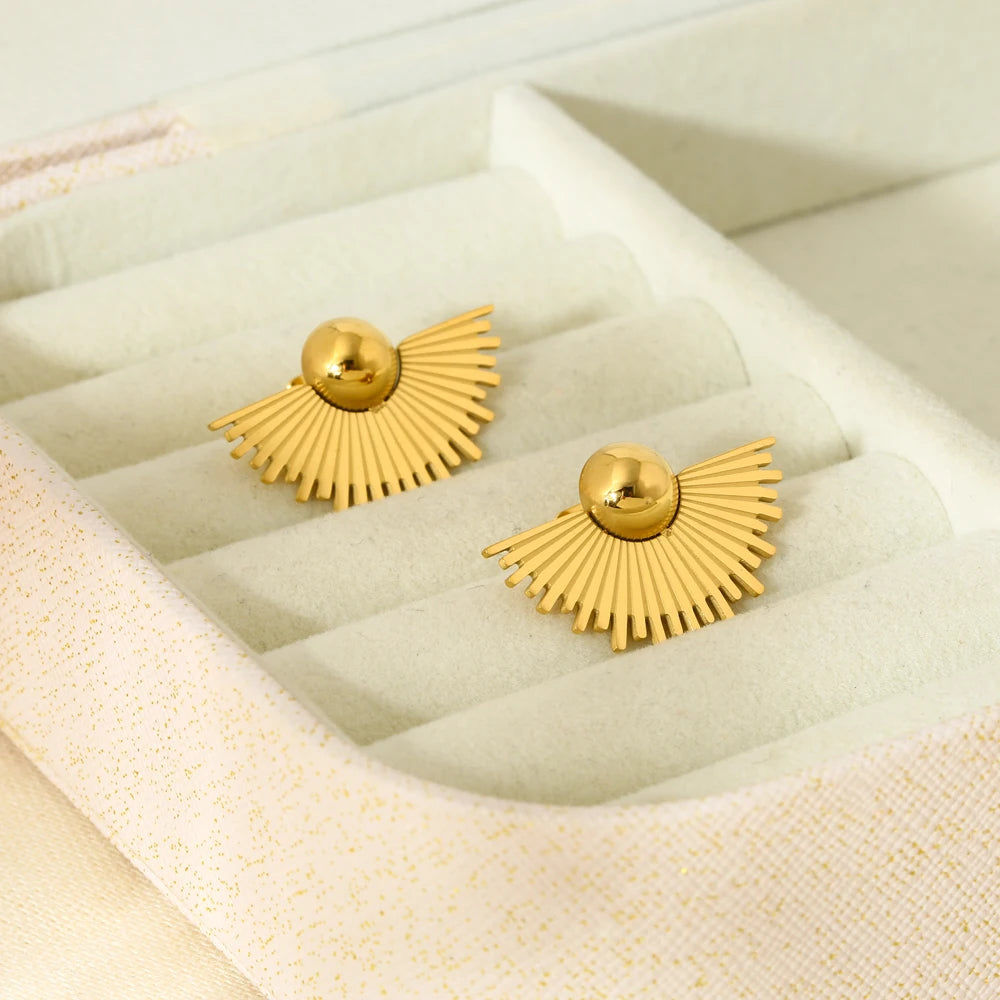 New Arrival 16k Gold Plated Stainless Steel Ray Scallop Stud Earrings for Women Texture Personality Earrings Waterproof Jewelry