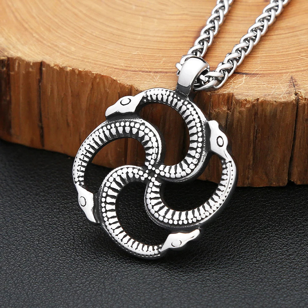 New Creative Design Snake Round Pendant Necklace 316L Stainless Steel Fashion Punk Animal Necklaces For Men Party Jewelry Gifts