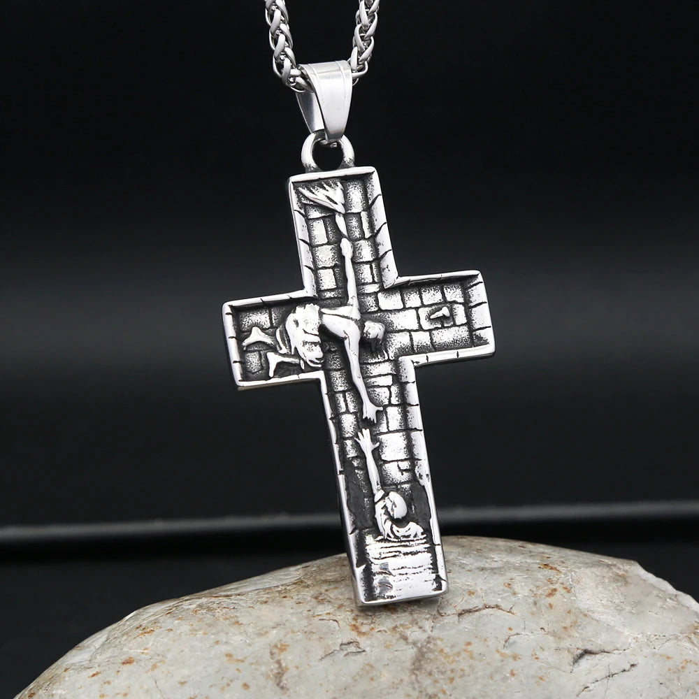 New Vintage Stainless Steel Jesus Savior Cross Pendant Necklaces For Men Women Fashion Lucky Amulet Jewelry Gifts Dropshipping