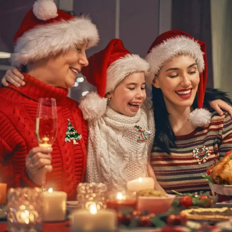 Weihnachts-Emaille-Brosche / Weihnachtsbaum-Kranz