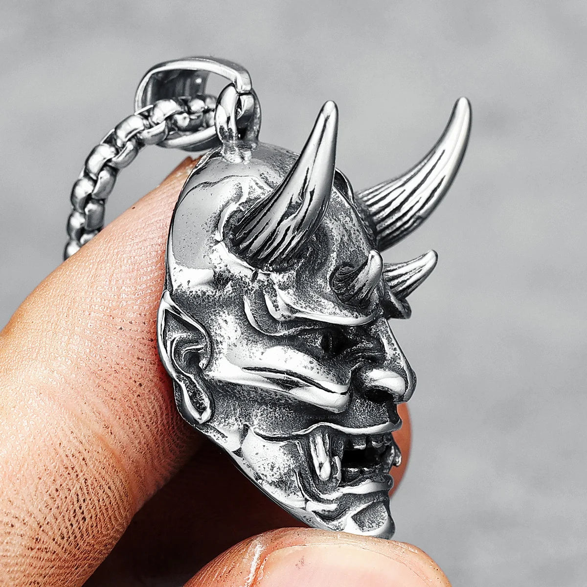 Ghost Head Men Necklace Bushido Prajna Mask Warrior 316L Stainless Steel Pendant Chain Rock Rap for Biker Male Jewelry Best Gift