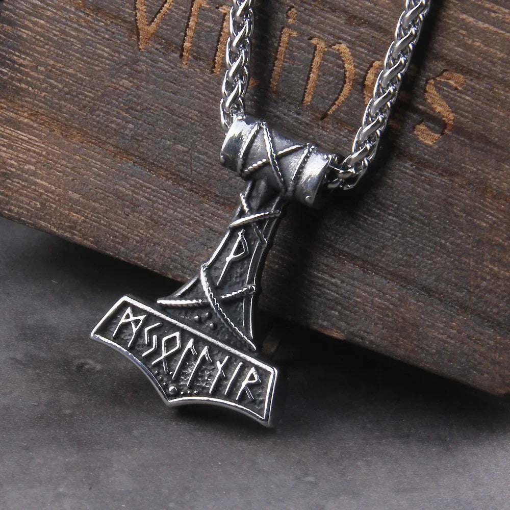 Fashion Valknut Viking Thor's Hammer Pendant Necklace With keel Chain As Men Gift with wooden box