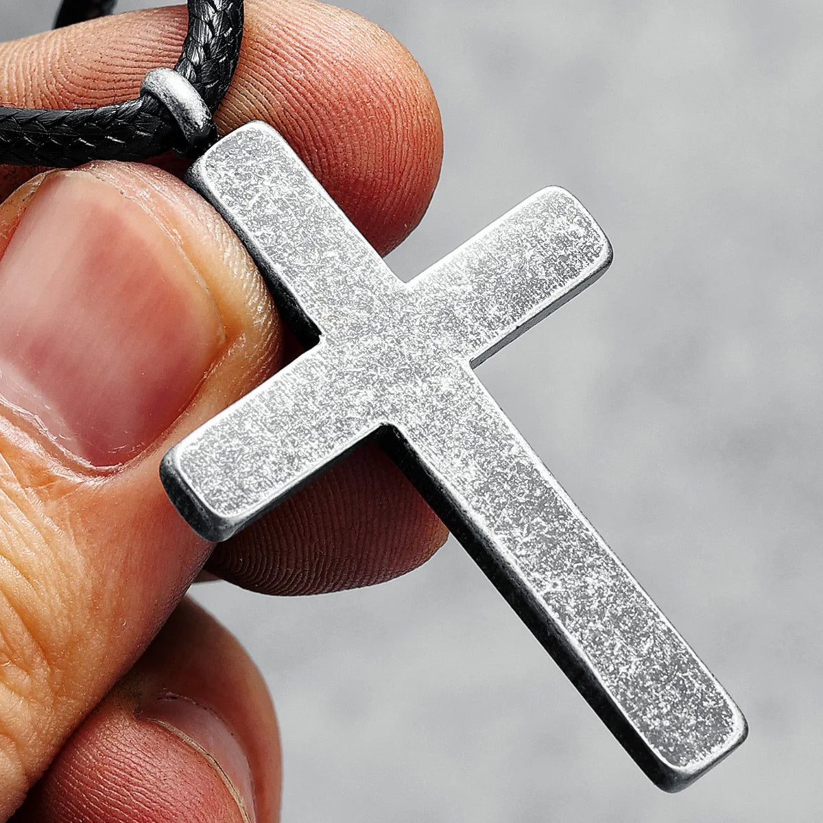 Simple Arc Cross Necklace 316L Stainless Steel Vintage Men Pendant Chain Religion Rock Punk Rap for Biker Male Jewelry Best Gift