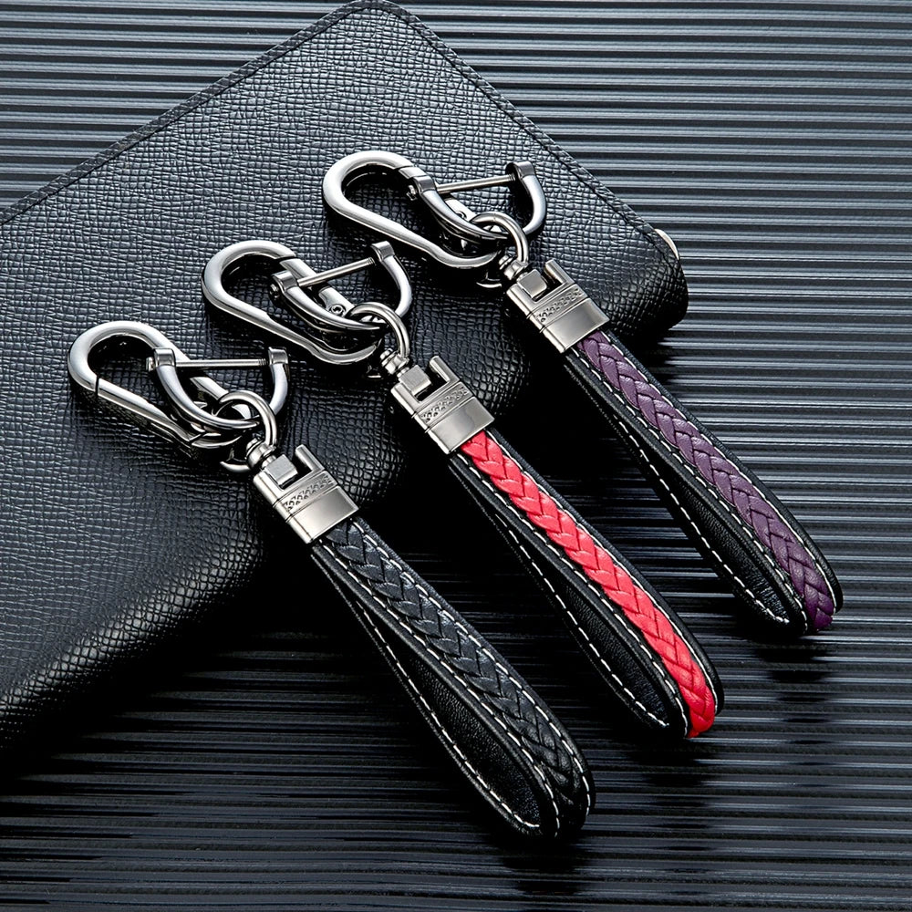 MKENDN Luxury Leather Men Keychain Black Clasp Creative DIY Keyring Holder Car Key Chain For Men Jewelry Gift