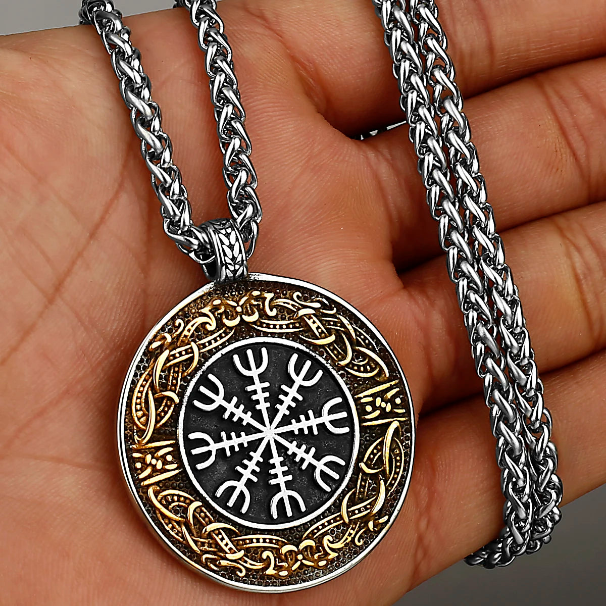 Colgante de runa vikinga Reverend Helm, protector de acero inoxidable y titanio, amuleto Aegishjalmur para hombre, collar escandinavo, regalo