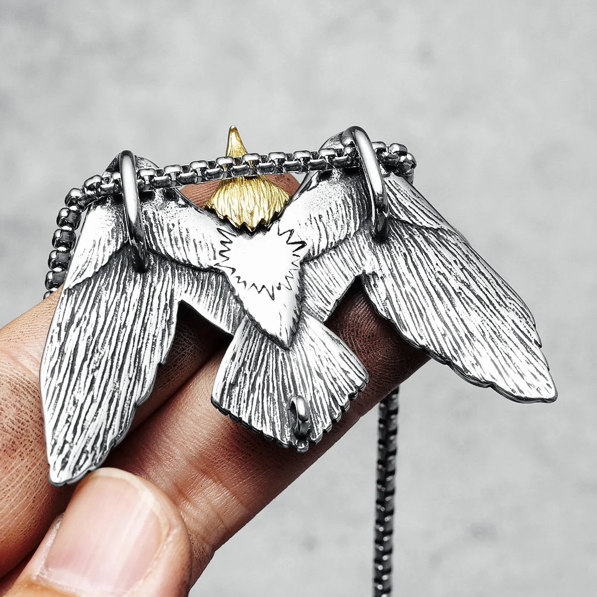 Flying Eagle Men Necklace 316L Stainless Steel Pendants Wild Hawk Wings Chain Rock Party for Friend Male Jewelry Special Gift