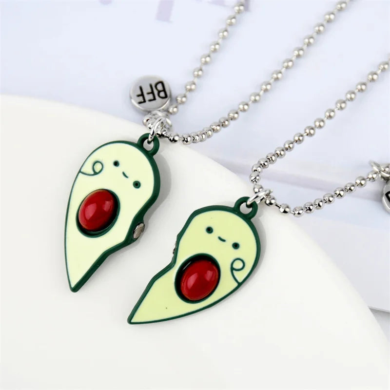 Cute Heart Shaped Avocado Necklace Magnet Attract Best Friends BFF Necklace for Women Couple Friendship Jewelry Gift 2pcs/Set