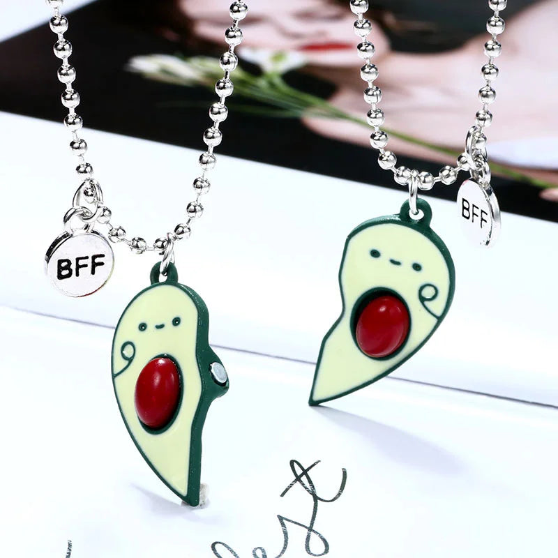 Cute Heart Shaped Avocado Necklace Magnet Attract Best Friends BFF Necklace for Women Couple Friendship Jewelry Gift 2pcs/Set