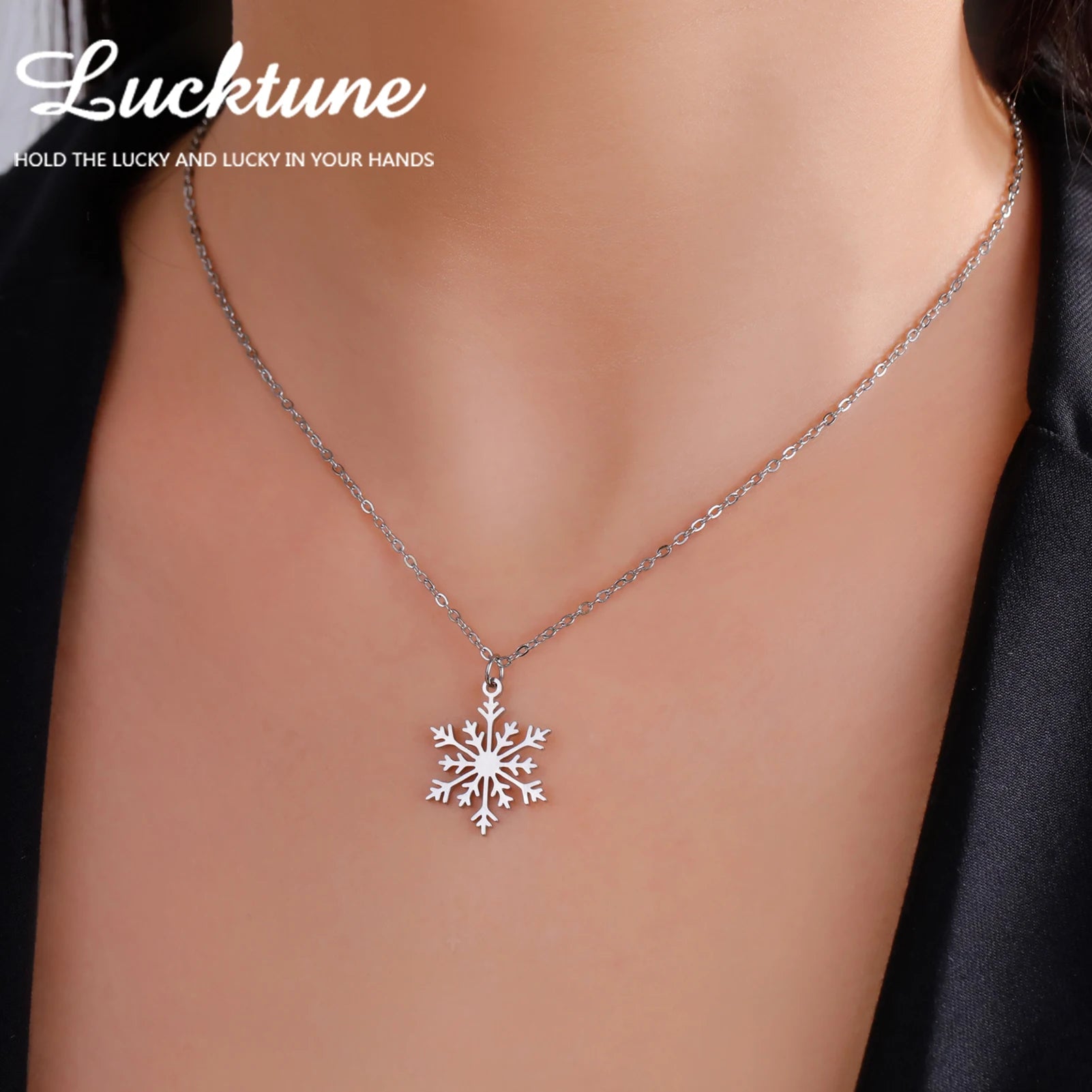 Lucktune Christmas Snowflake Santa Pendant Necklace Stainless Steel Elk Snowman Chain Necklace Women New Jewelry Birthday Gift