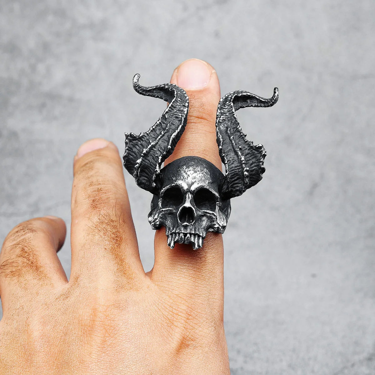 Demon Skull Men Ring 316L Stainless Steel Hell Fiend Rock Devil Horn Punk Party for Biker Rider Male Boyfriend Jewelry Best Gift