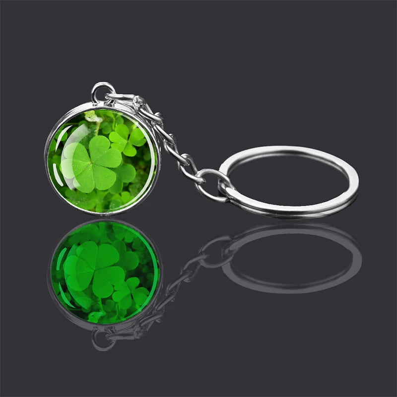 Glowing Clover Keychain Four Leaf Clover Luminous Glass Ball Key Chain Keyring Lucky Jewelry St Patricks Day Gifts Irish Pendant