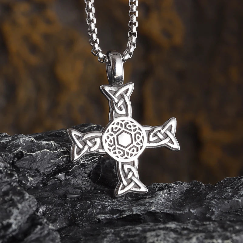 Retro Gothic Snake Coiled Pentagram Pendant Necklace for Mens Cycling Jewelry Punk Rock Exorcism Amulet