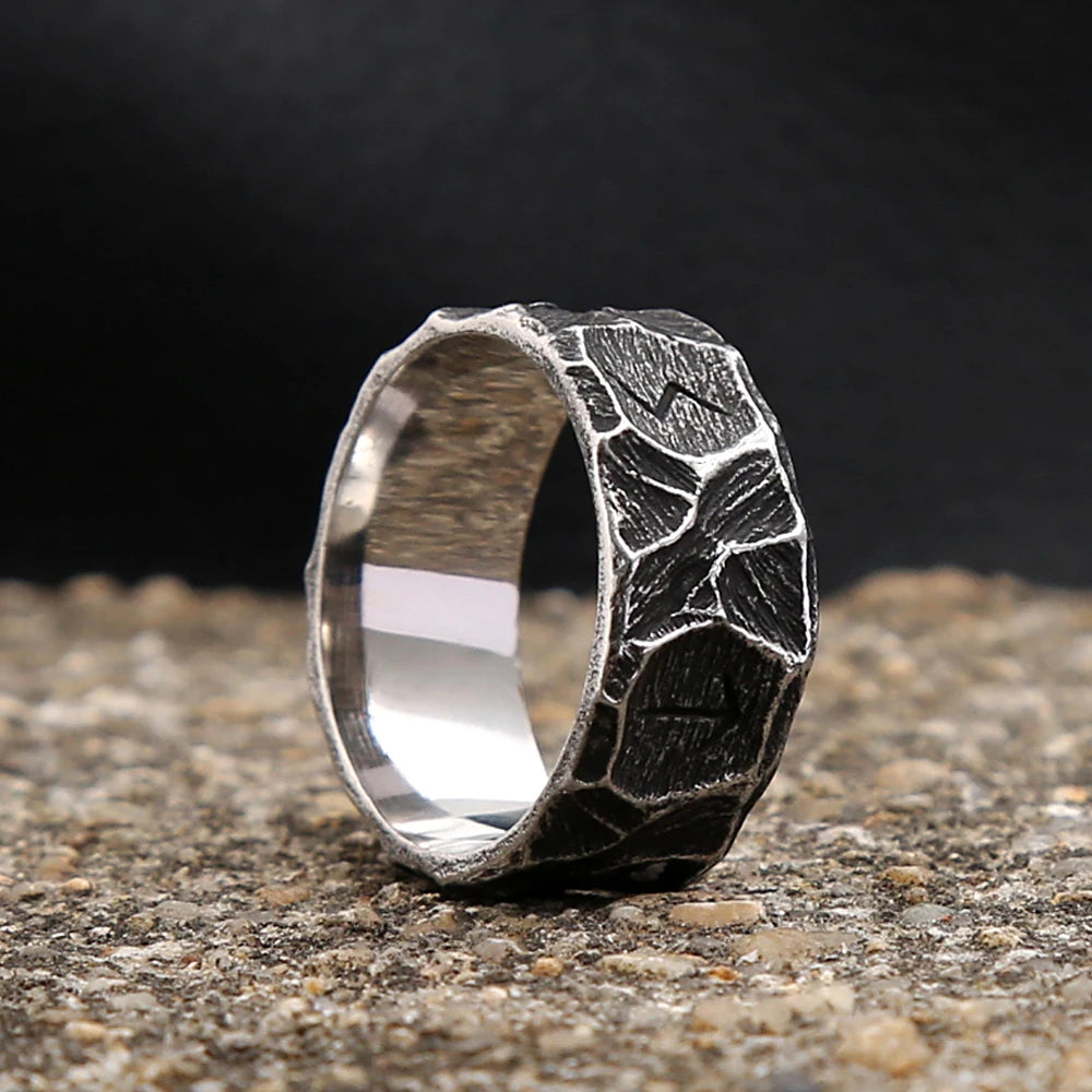 Anillos de runas vikingas nórdicas vintage de moda, anillo de amuleto de acero inoxidable punk para hombres y mujeres, regalos de joyería para parejas al por mayor