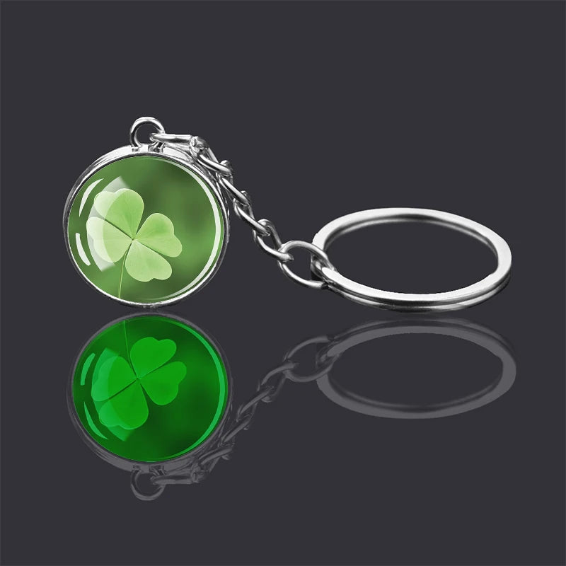 Glowing Clover Keychain Four Leaf Clover Luminous Glass Ball Key Chain Keyring Lucky Jewelry St Patricks Day Gifts Irish Pendant