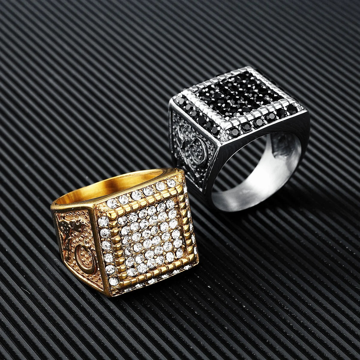 Strass Ringe Edelstahl Mond Wolf Männer Ring Hip Hop Intarsien Diamanten Klassisch für Männlichen Freund Schmuck Geschenk Dropshipping