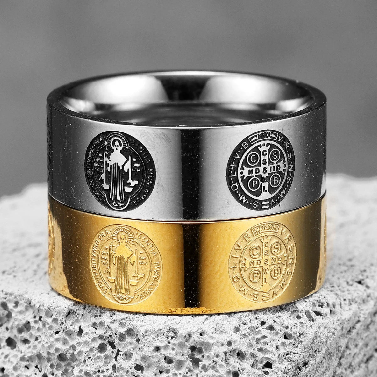 Saint Benedict Exorzismus Ring Kreuz Amulett 316L Edelstahl Herren Ringe Rock für Männlichen Freund Schmuck Kreative Geschenk Großhandel