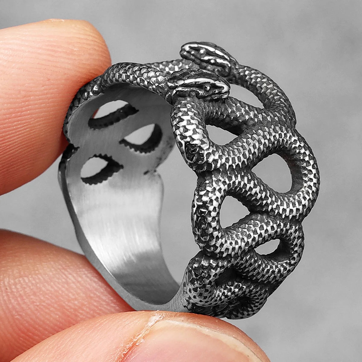 Double Snake Ring 316L Stainless Steel Men Rings Animal Punk Rock for Male Rider Jewelry Accessories Creativity Gift Wholesale