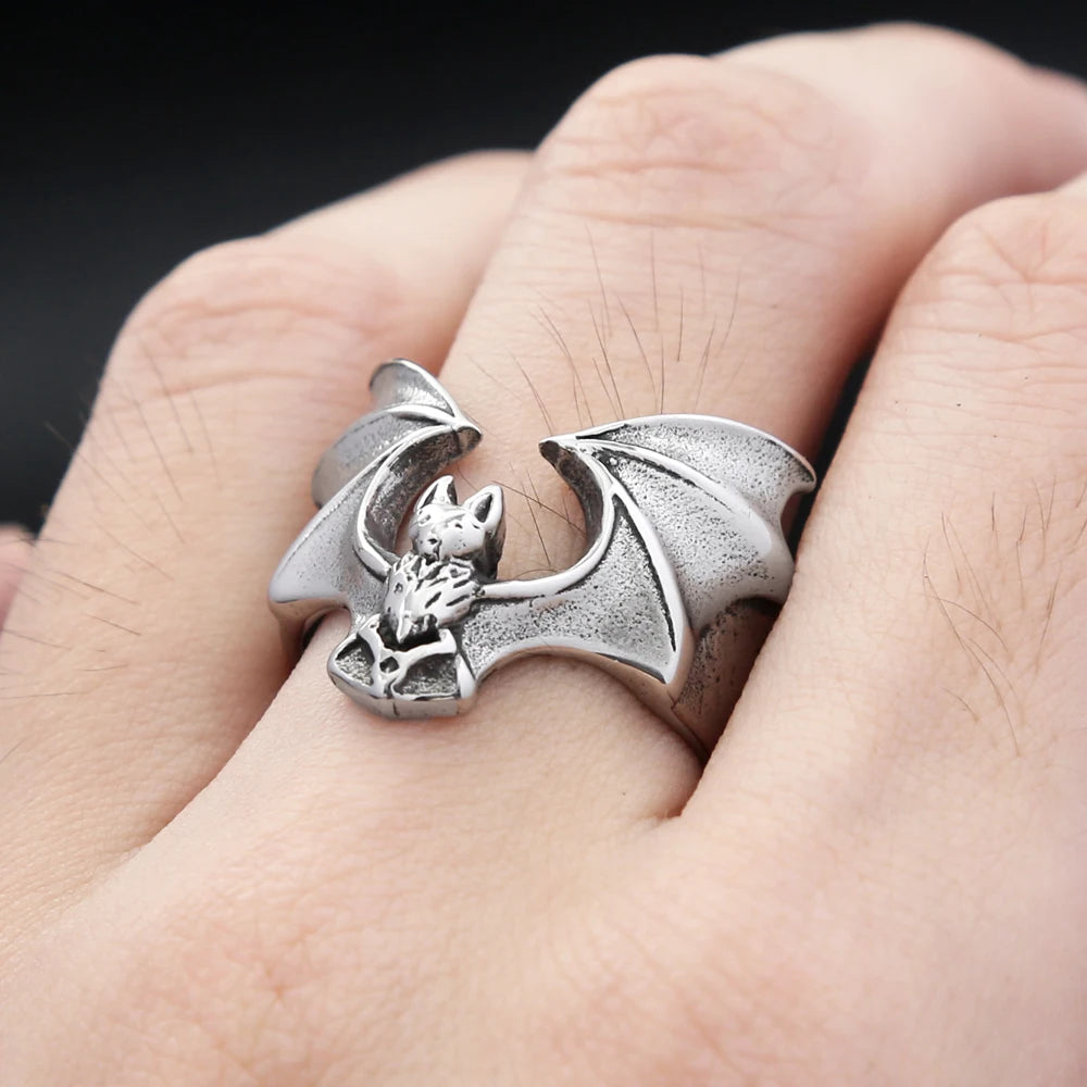 Vintage 316L Stainless Steel Bat Detailed Ring Punk Biker Animal Rings for Men Women Fashion Amulet Party Jewelry Dropshipping