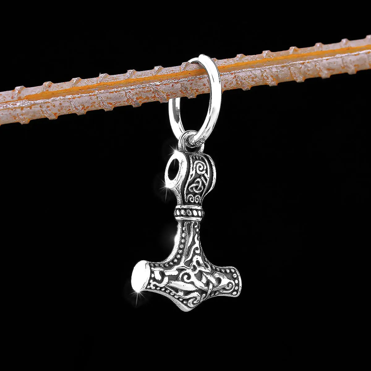 Odin Retro Thor's Hammer Viking Earrings Nordic Men's Teen Amulet Jewelry Earrings Punk Fashion Gift Wholesale Free Delivery