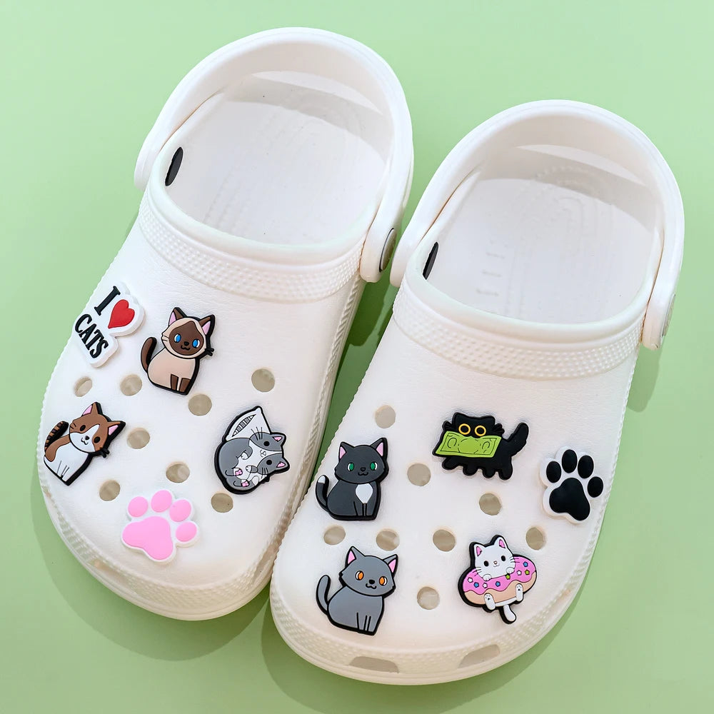 Lindos gatos zapatos encantos pines para Crocs