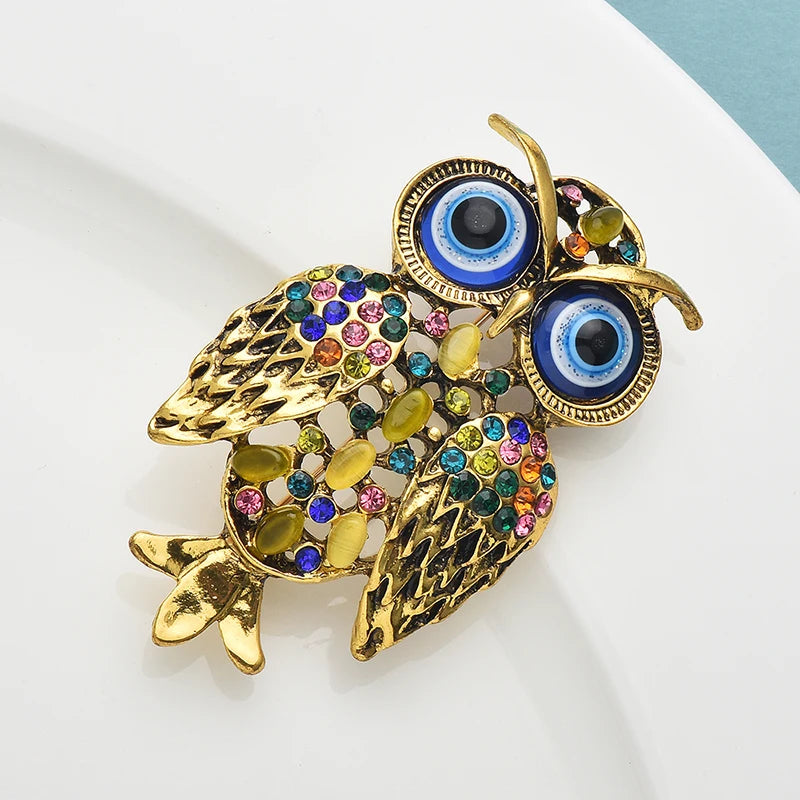 Wuli&baby Vintage Big Eyes Owl Brooches For Women Men Rhinestone Beautiful Bird Party Casual Brooch Pins Gifts