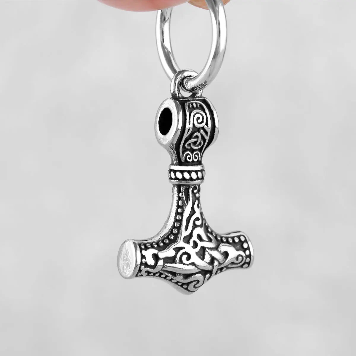 Odin Retro Thor's Hammer Viking Earrings Nordic Men's Teen Amulet Jewelry Earrings Punk Fashion Gift Wholesale Free Delivery