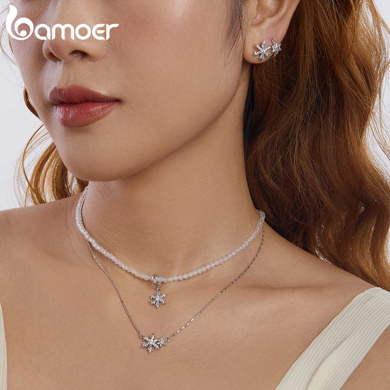 BAMOER Collier délicat en argent sterling 925 véritable avec flocon de neige pour femme, joli collier de fleurs de glace, bijou de Noël BSN417