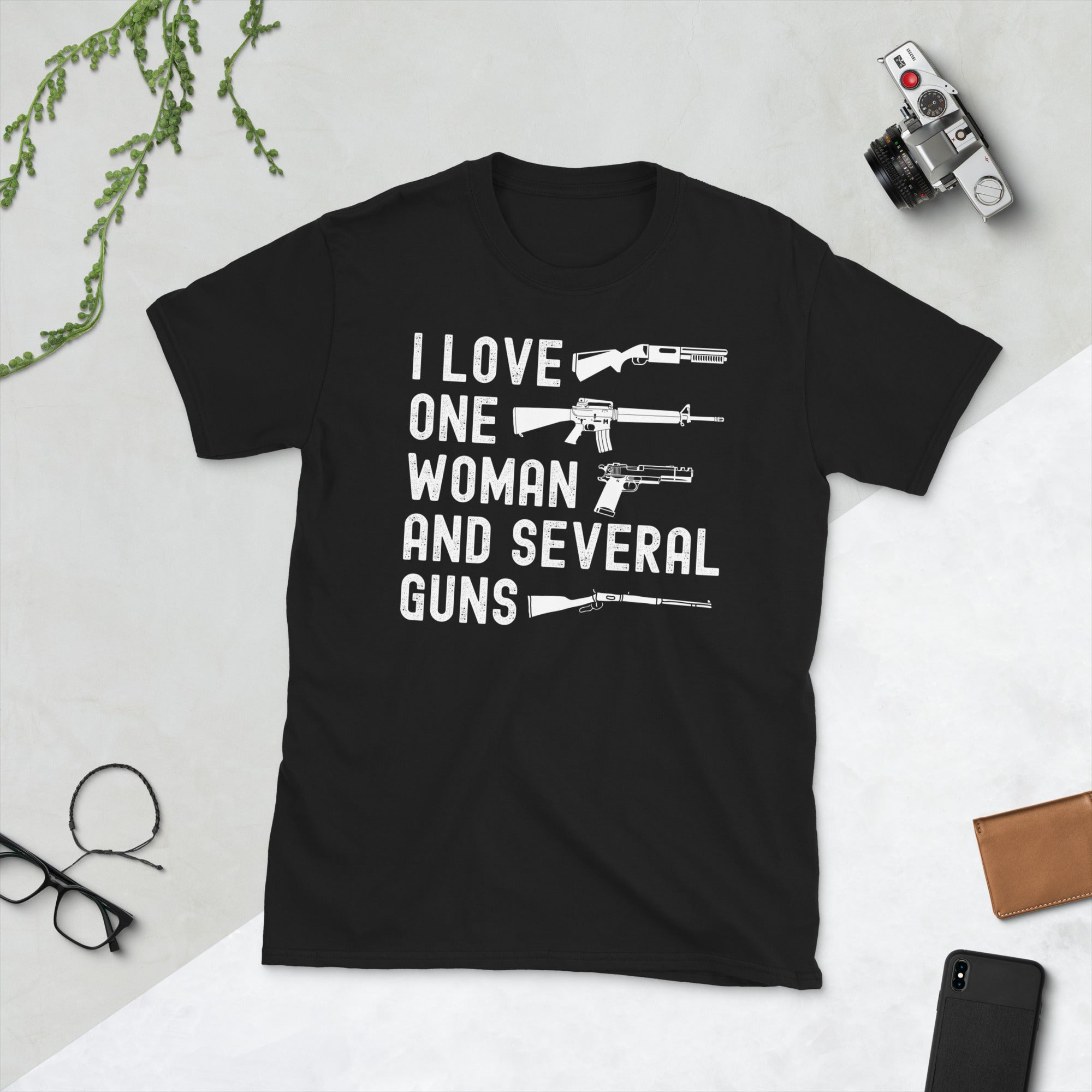 I Love One Woman and Several Guns, Funny Gun Shirt, Gun Rights, Pro Gun, 2nd Amendment Tshirt, Republican Shirt, Gun Owner Gift, Gun Lover - Madeinsea©