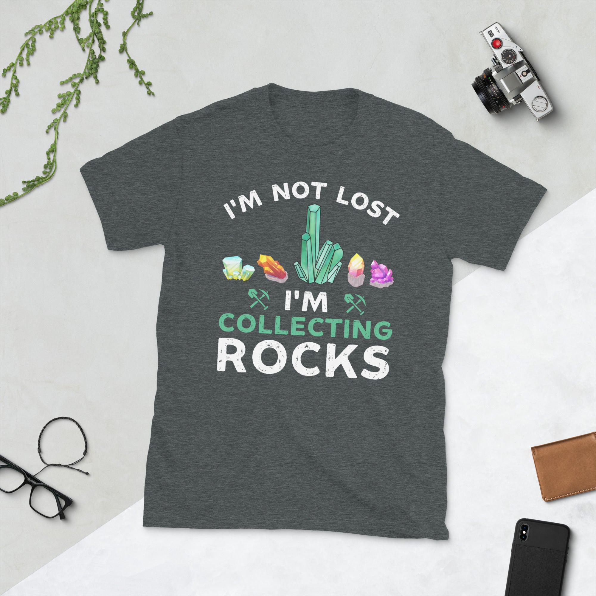 No estoy perdido, estoy coleccionando rocas, camisa de geólogo divertido, regalos para geólogo, camiseta divertida de geoda, camiseta amante de la geología, coleccionista de gemas minerales