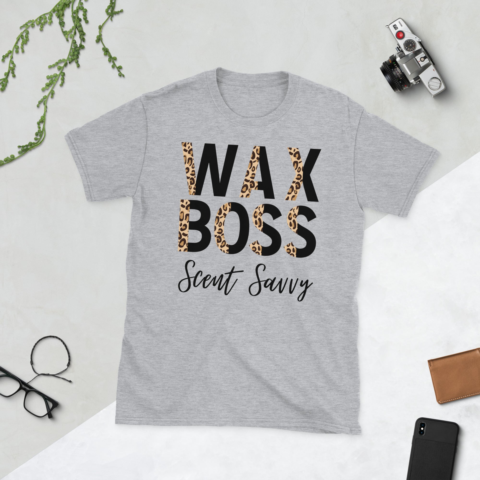 Camisa Wax Boss, camisa Scentsy, regalos especialistas en cera, camisa esteticista, cosmetología con estampado de leopardo, camiseta especialista en cera, camiseta Boss Lady
