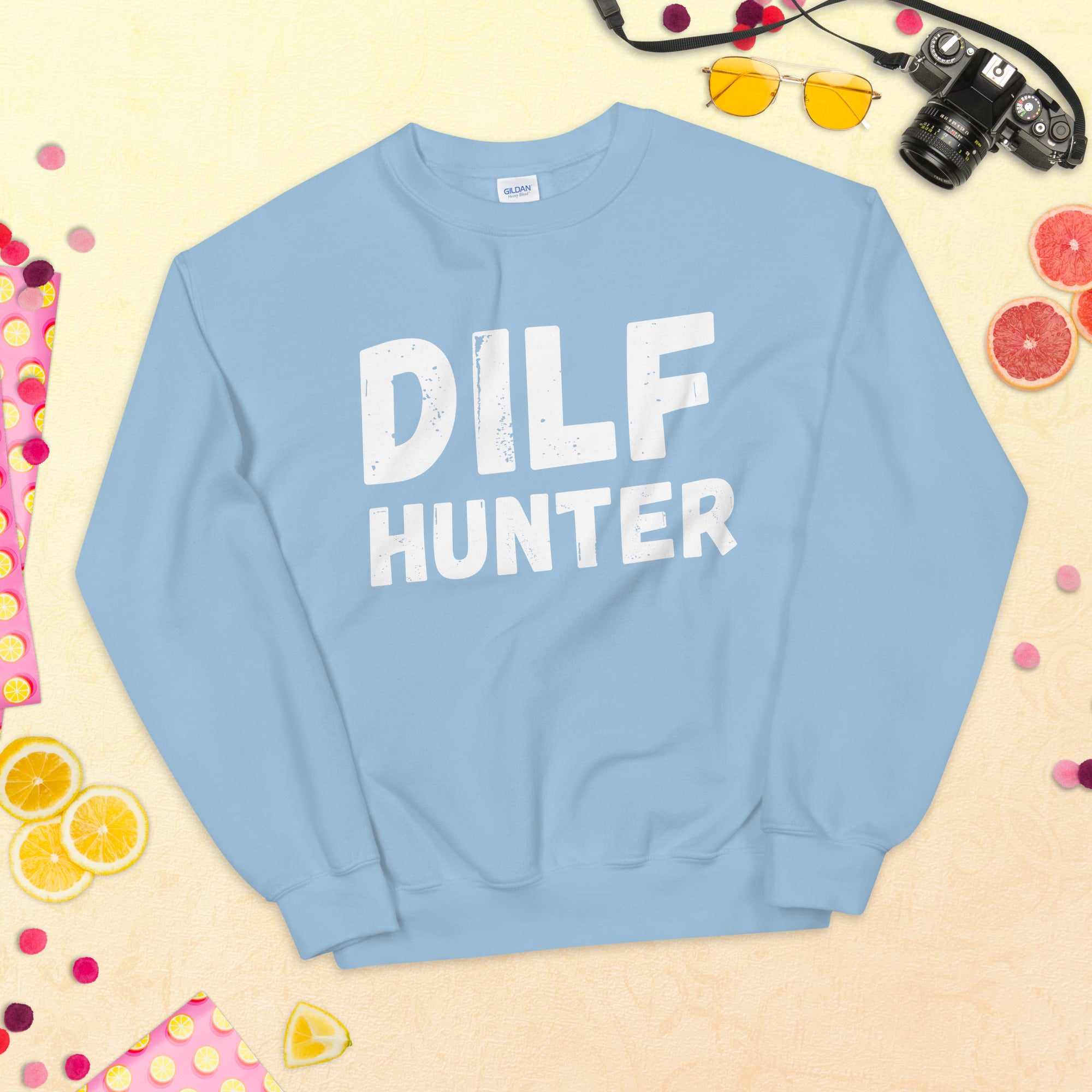 DILF Hunter, DILF Sweatshirt, Funny DILF Sweater, Dilf Shirt, Sarcastic Dad Gifts, R-Rated, I Love Dilfs, Funny Offensive Gifts - Madeinsea©