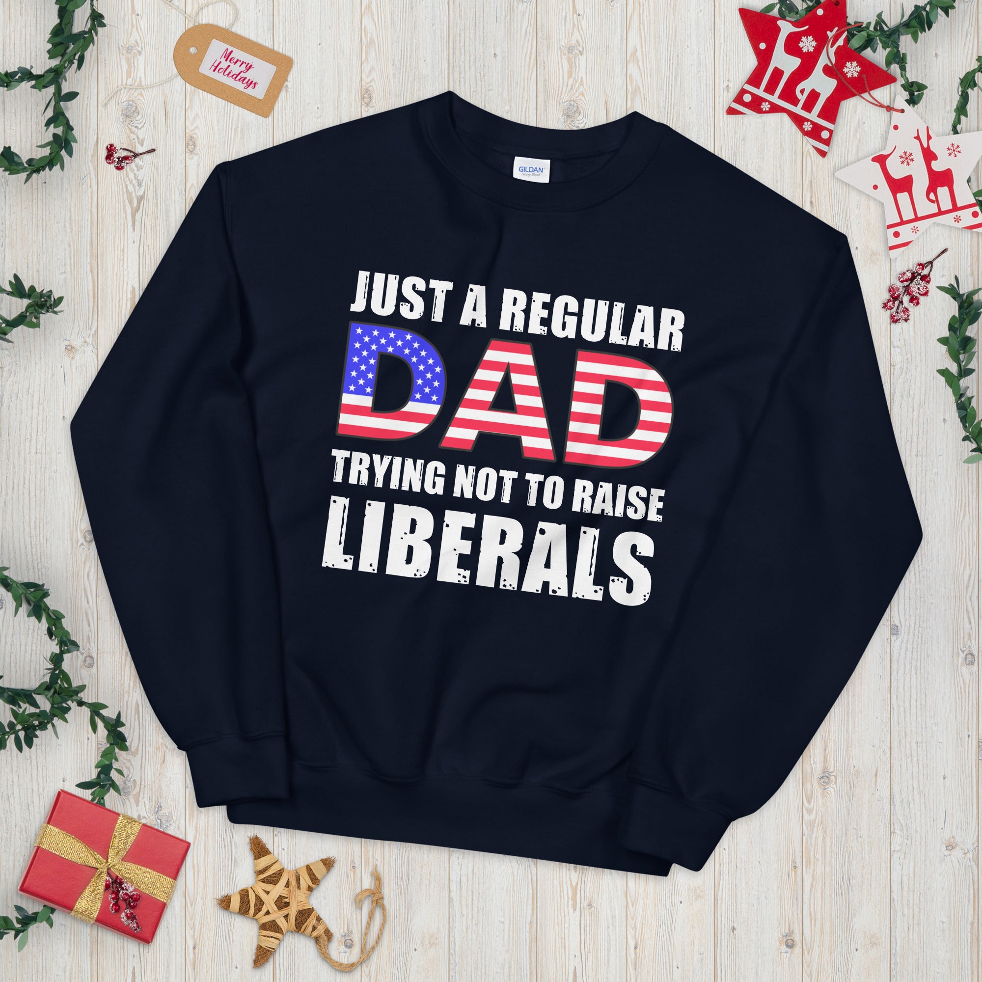 Sólo un papá normal tratando de no criar suéter liberal, papá republicano, sudadera de papá con bandera estadounidense de EE. UU., regalos republicanos, regalo de padre